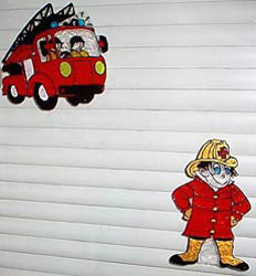 La_Fee_Window68